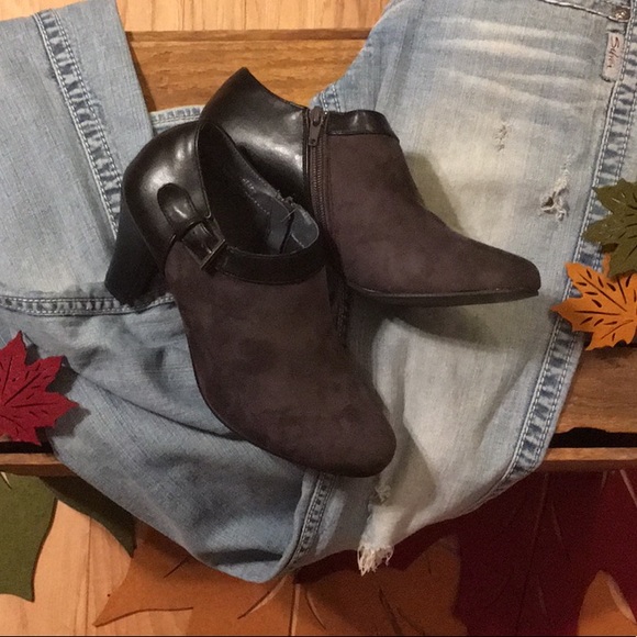 Patrizia by Spring Step Shoes - NWOB: BOOTIES